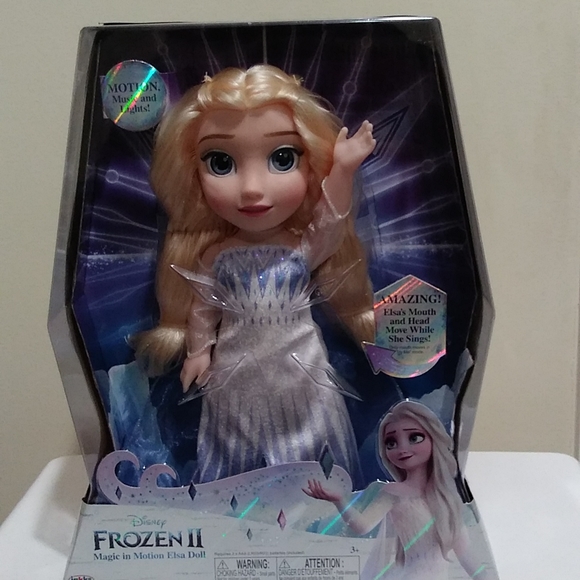 Disney Frozen II Magic In Motion Elsa Doll - Picture 1 of 7